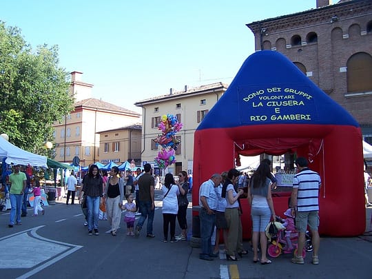 Inflatable rental